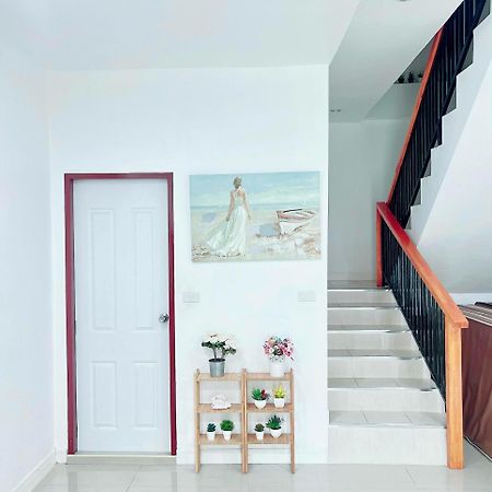 โอบกอด รีสอร์ท เกาะล้าน Exterior foto